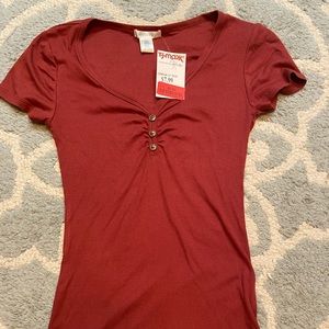 Bozzolo red cinched shirt